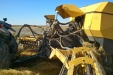 JohnDeere7720yNewHollandBB940A-07